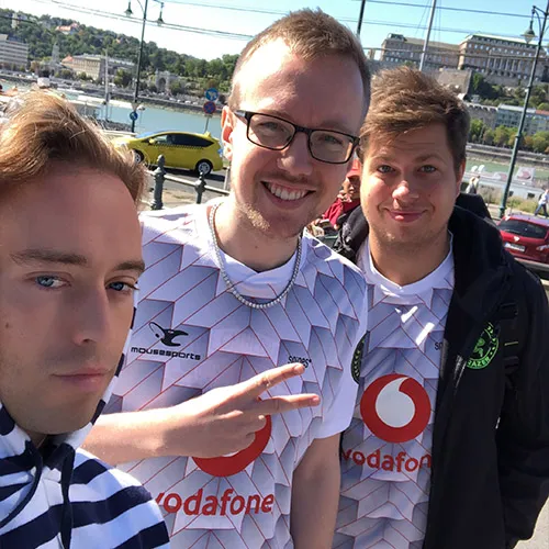 NIKIBRAH family member 22